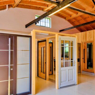Hauseingangstüren in Holz - Holz/Alu - Kunststoff - Kunststoff/Alu  - Aluminium