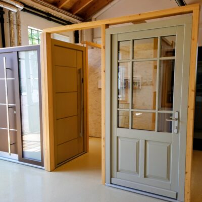 Hauseingangstüren in Holz - Holz/Alu - Kunststoff - Kunststoff/Alu  - Aluminium
