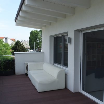 Rückzugsort im Haus - lichtdurchflutete Galerie mit Hebeschiebetür und 2-flg. Fenster